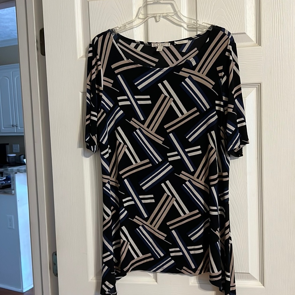 Dana Buchan short sleeve top